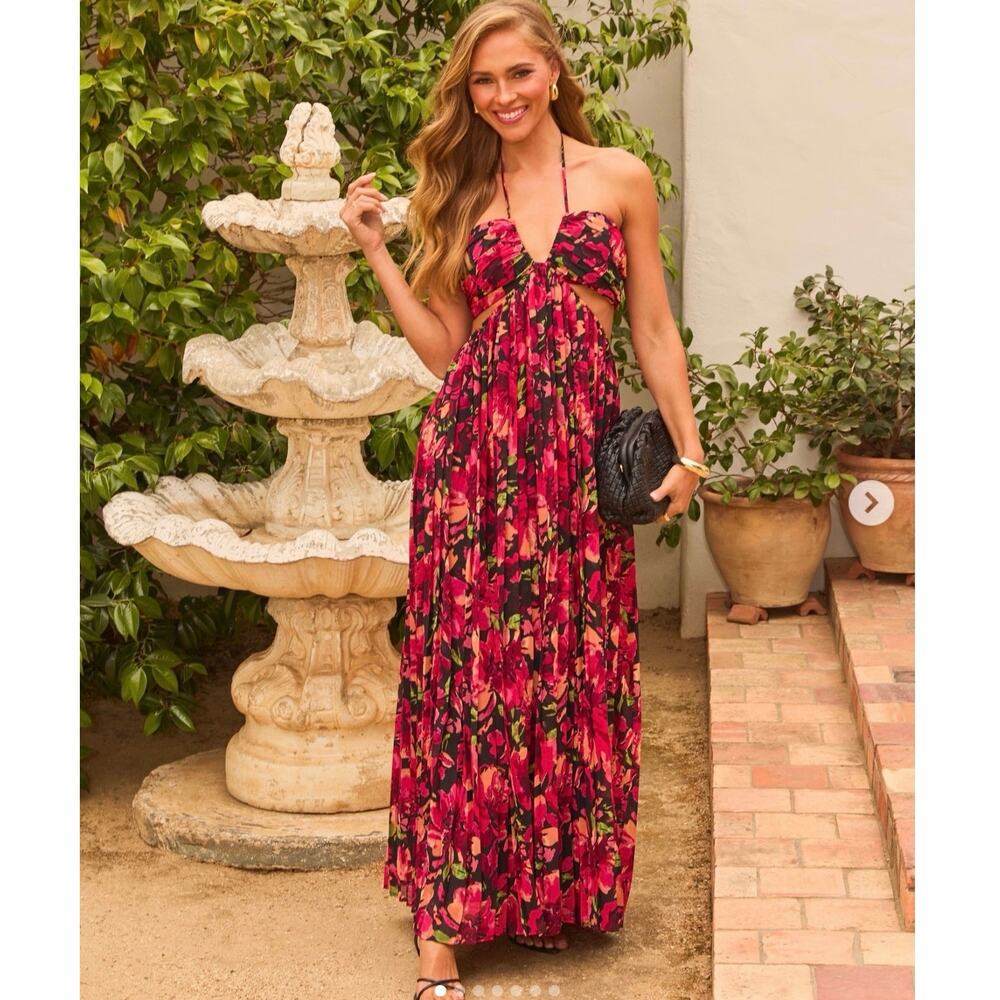 VICI Floral Maxi Dress XS NWT Halter Open Back Flowy Boho Resort Summer Wedding